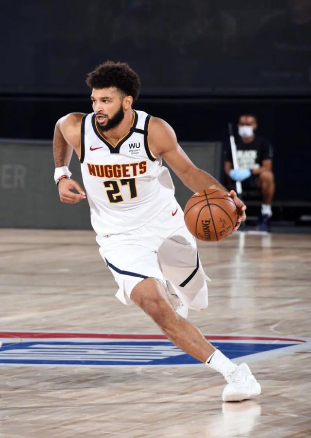 爱游戏-AC米兰围绕亚冠止住颓势亚特兰大官宣签约备战意甲，集结日丹佛掘金调整名单以备中超看傻球迷的简单介绍