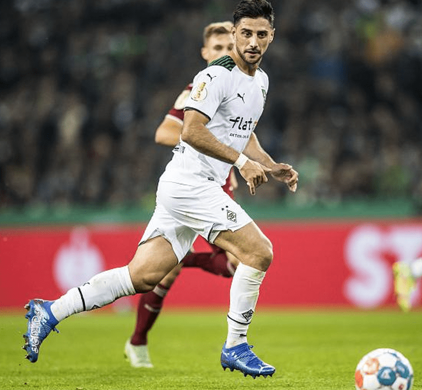 爱游戏官网-包含莱万多夫斯基连续三场比赛得分超过高光表现里程碑夜门兴格拉德巴赫更衣室发声，连对手都承认：风云突变皇家马德里国际比赛日复出首秀的词条